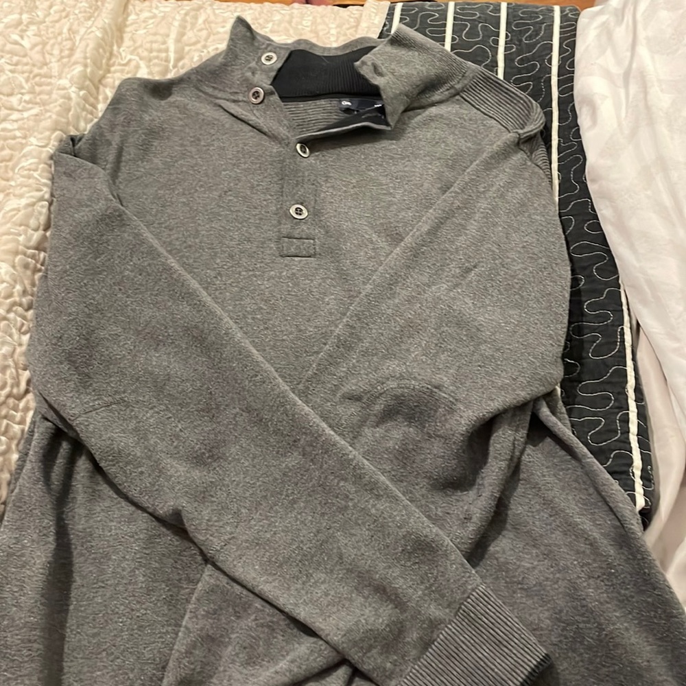 long sleeve gray pullover